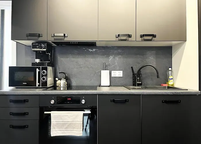 Sunset Aircon - Self Check-in 24h *